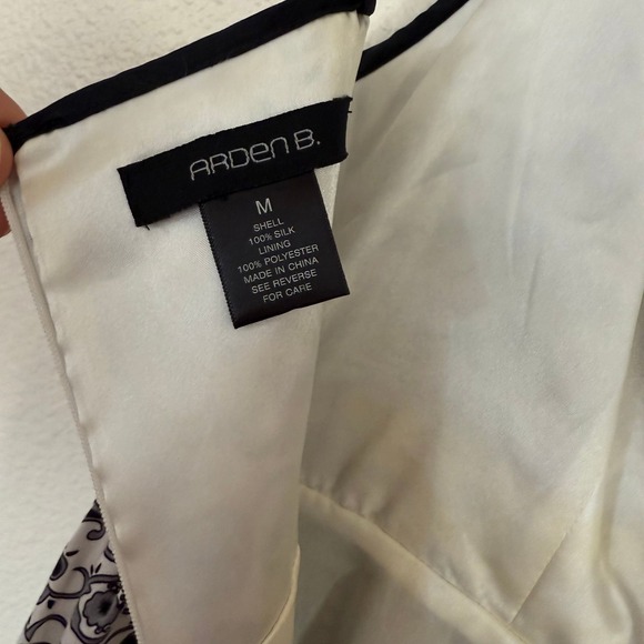 Arden B Paisley Dresses for Women for sale Size M 100% Silk - Picture 9 of 12